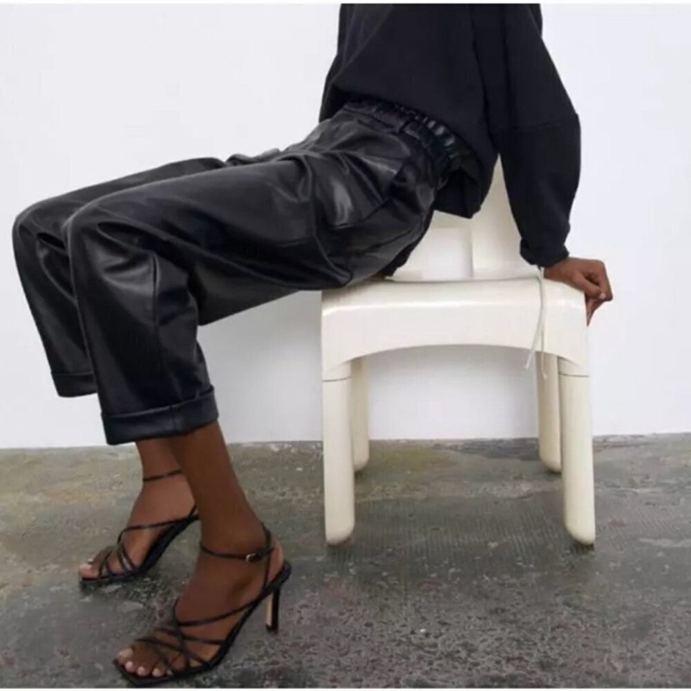COPY Zara Black Softest Faux Leather Ankle Pants NWOT size 6 Bloggers Fave